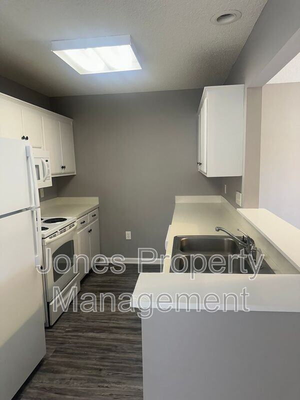 Aaron Place Drive - Photo 3 of 9