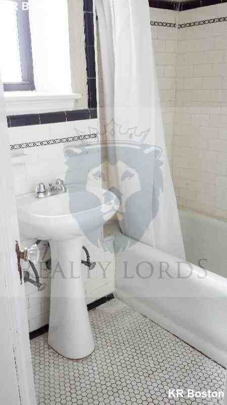 Fellsway W #7 - Photo 5 of 15