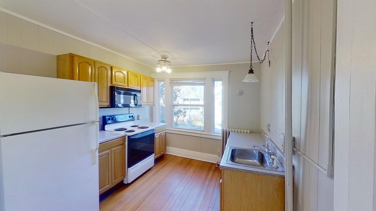 100 Ryckman Ave Apt 2f #2F - Photo 5 of 20