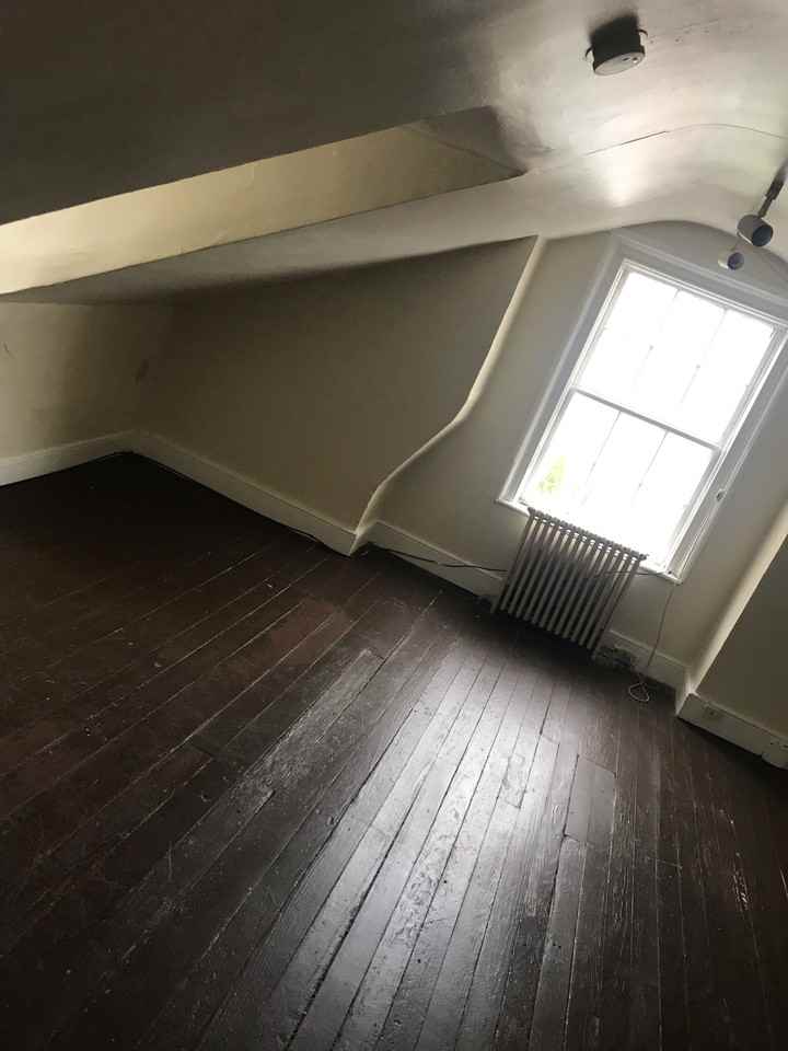 339 N Loudoun St #4 - Photo 2 of 4