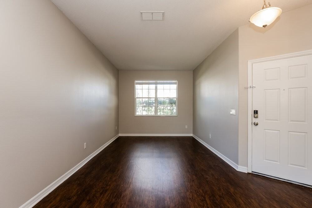 1936 Beardsley Dr - Photo 3 of 16