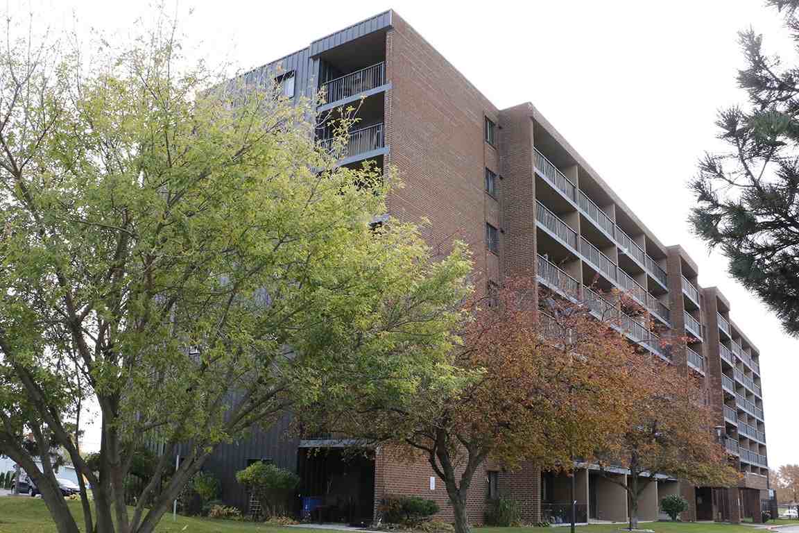 Tecumseh Terrace Apartments 11917 Tecumseh Rd E, Tecumseh, ON N8N 3J3