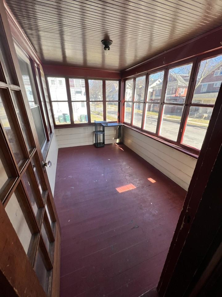 95 Millbank St #1 - Photo 2 of 39