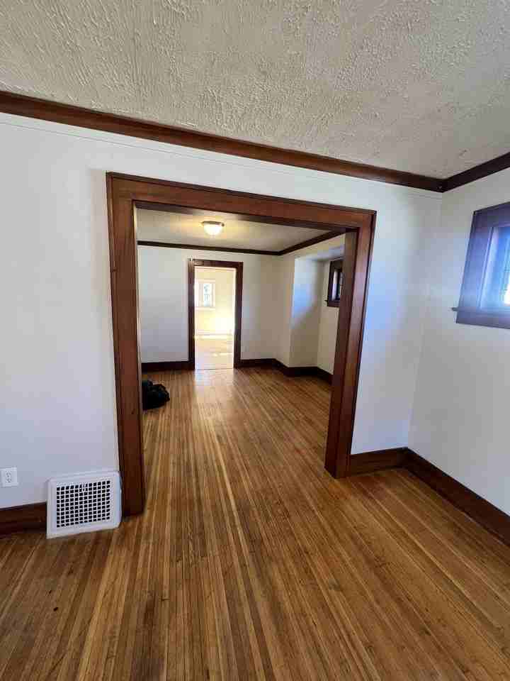 95 Millbank St #1 - Photo 7 of 39