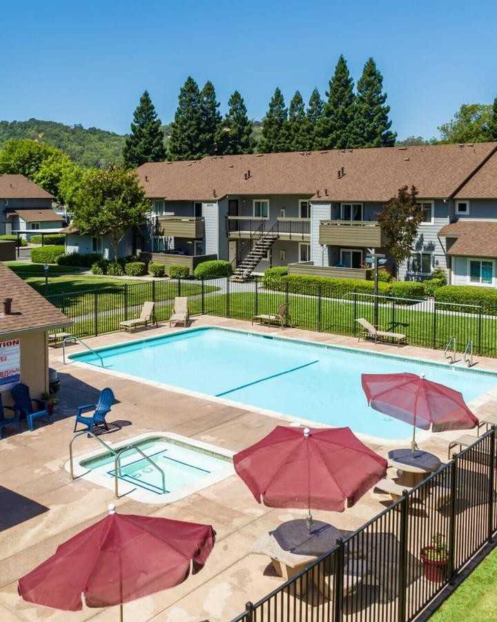 2632 1st St - Photo 3 of 13