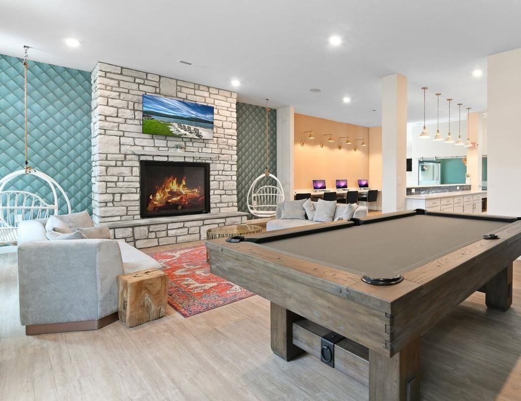 7220 E Broad St - Photo 5 of 50