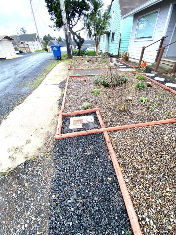 513 Nw Brook St #513A - Photo 2 of 14