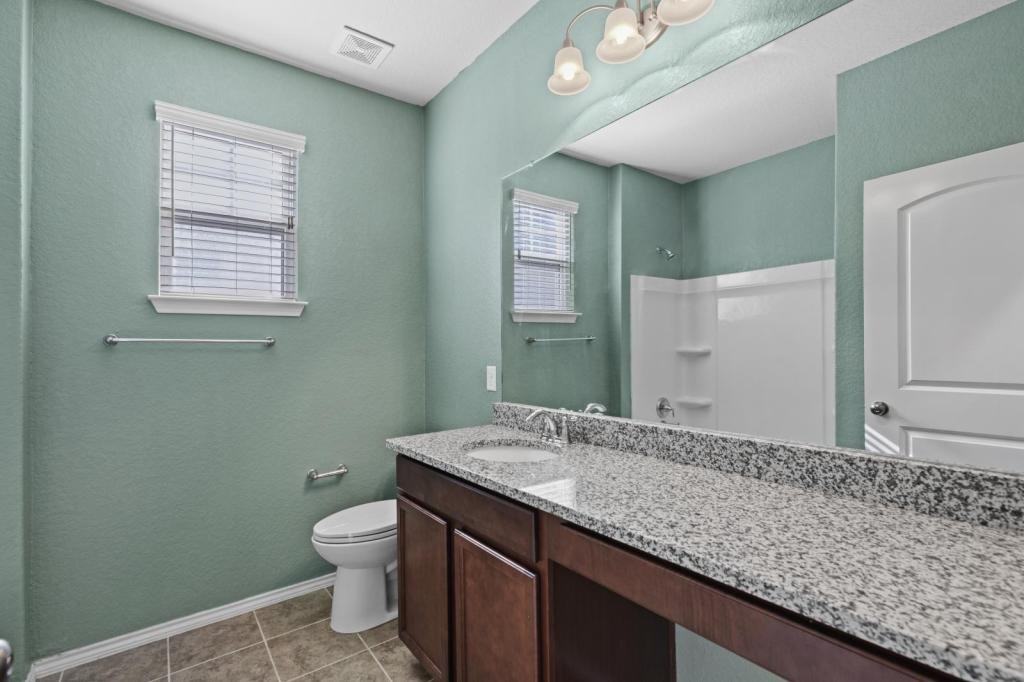 9107 Curling Post - Photo 5 of 33