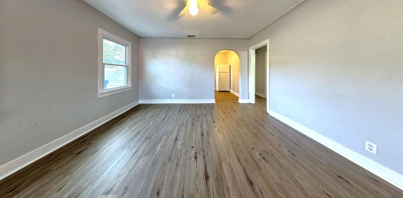 1936 Walton St S - Photo 2 of 38