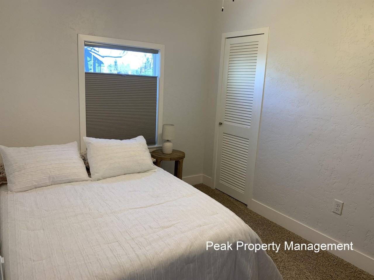 1100 S Broxon St - Photo 3 of 21