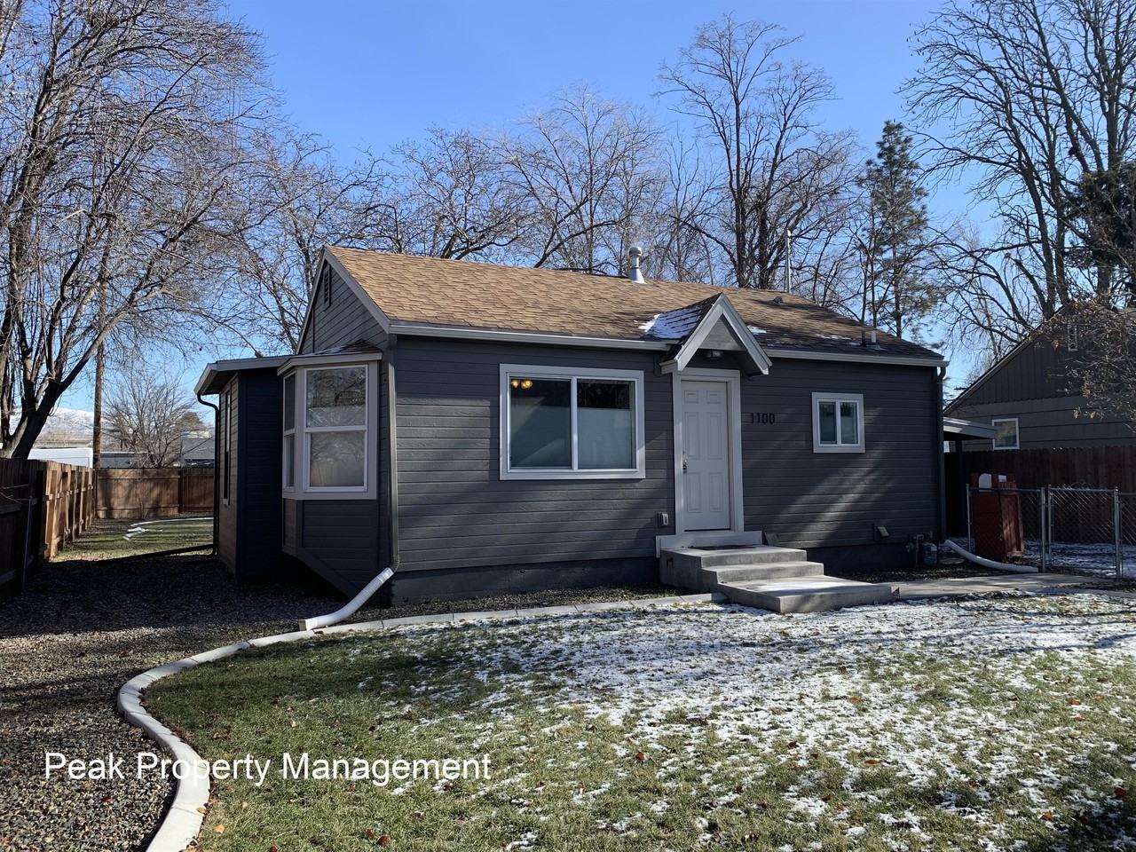 1100 S Broxon St - Photo 2 of 21