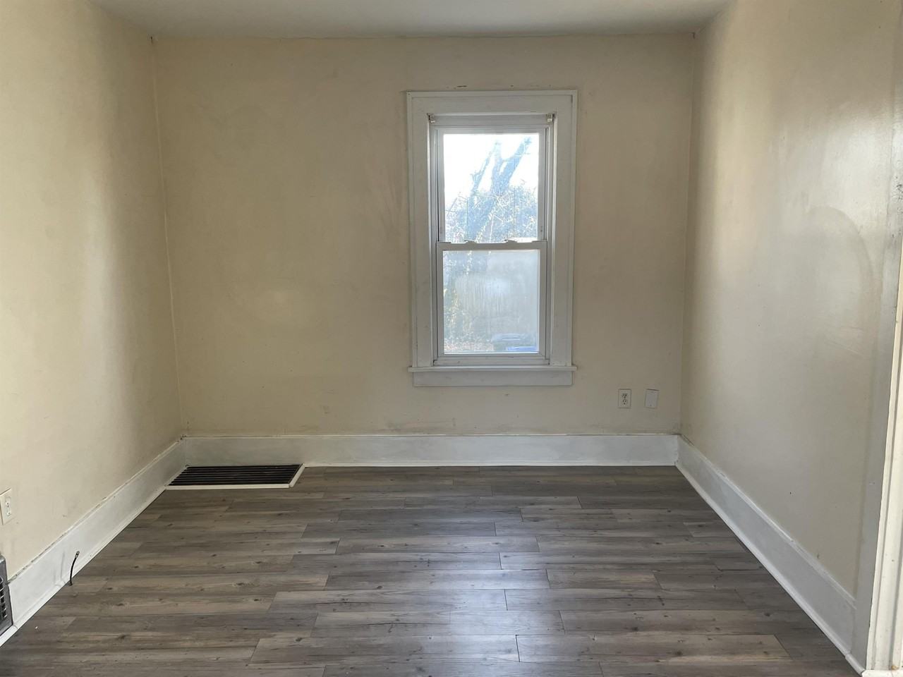 1365 East Ave - Photo 3 of 10