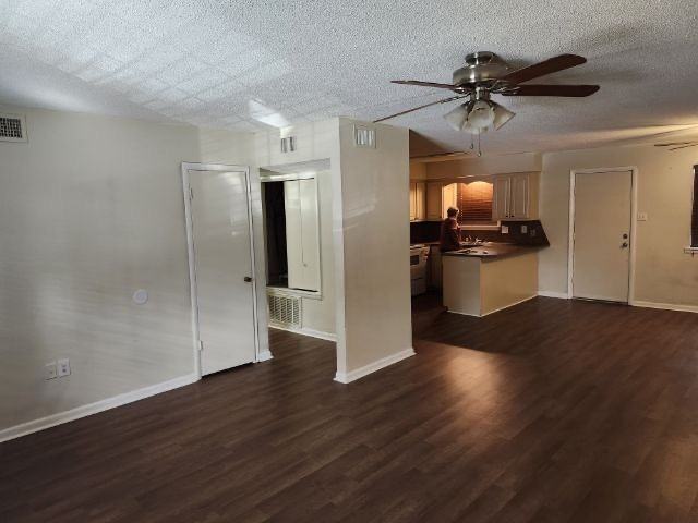 Donaghey Avenue Donaghey Avenue - Photo 5 of 5