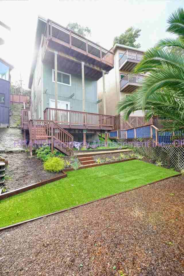 225 California Ave - Photo 2 of 28