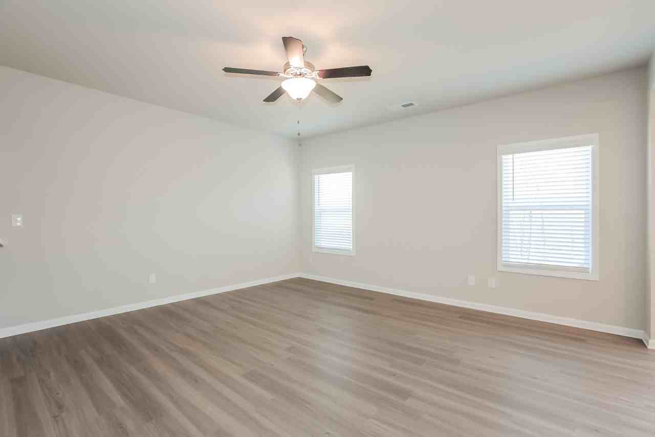 3457 3457 SE Sugarberry Dr - Photo 2 of 41