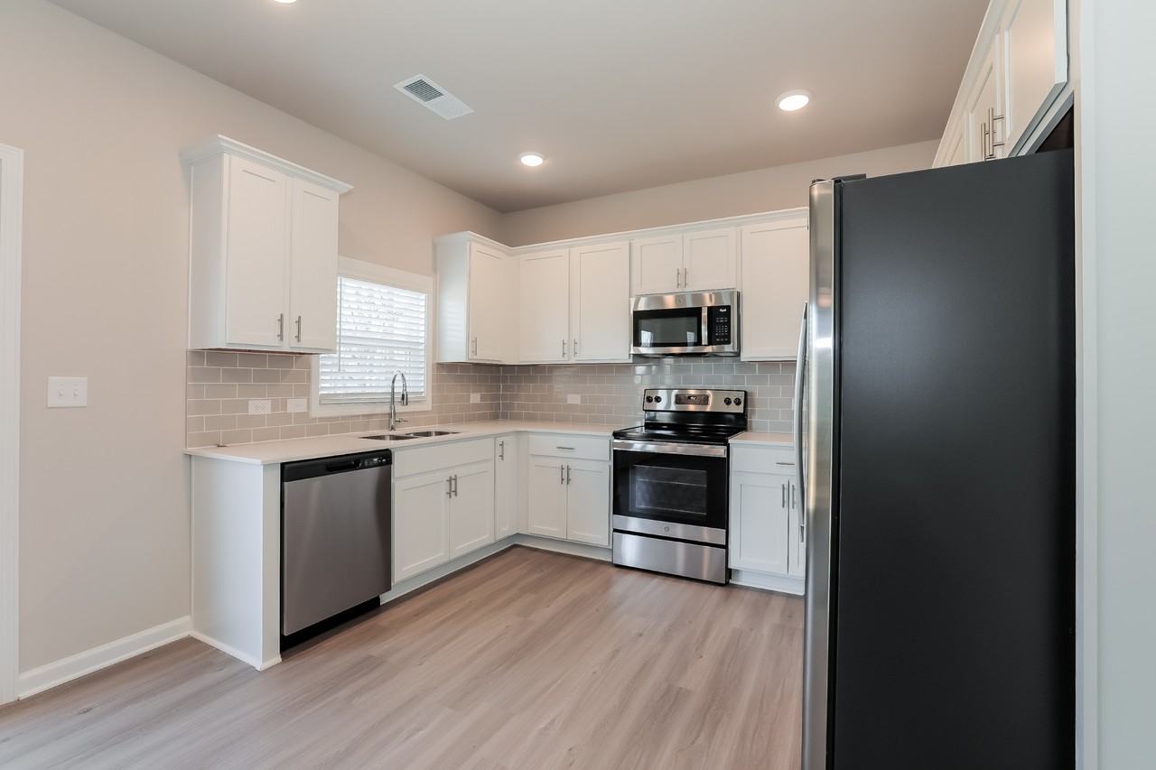 3457 3457 SE Sugarberry Dr - Photo 5 of 41