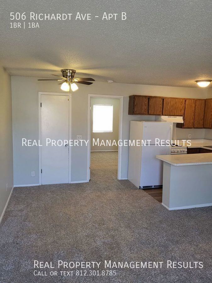 506 Richardt Ave #B - Photo 2 of 9