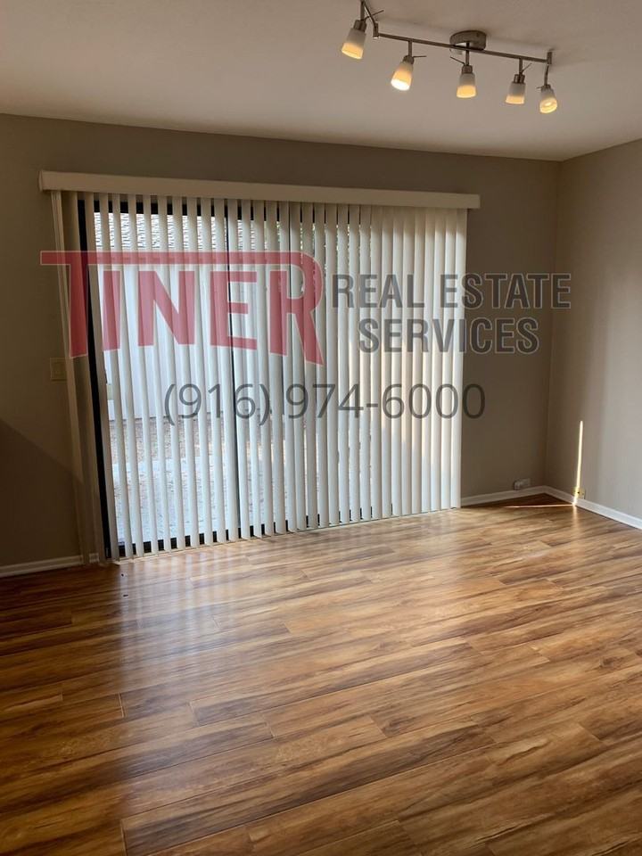 6 Colby Ct - Photo 3 of 17