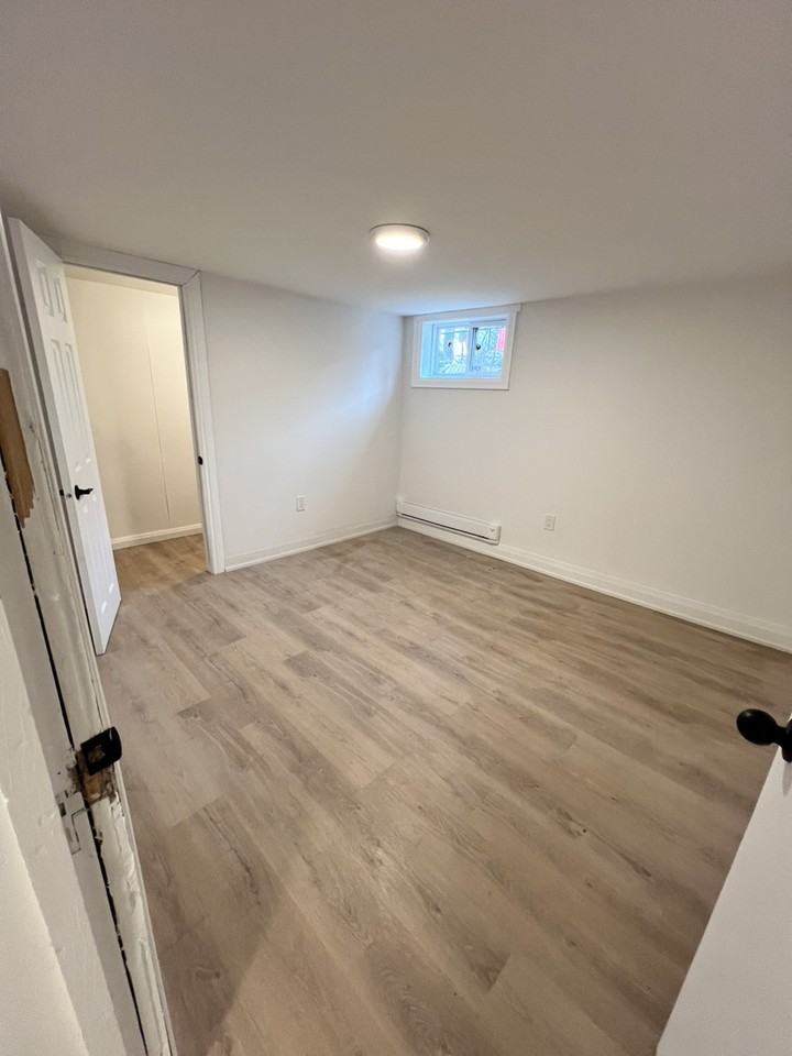 60 Homewood Ave - Photo 2 of 12