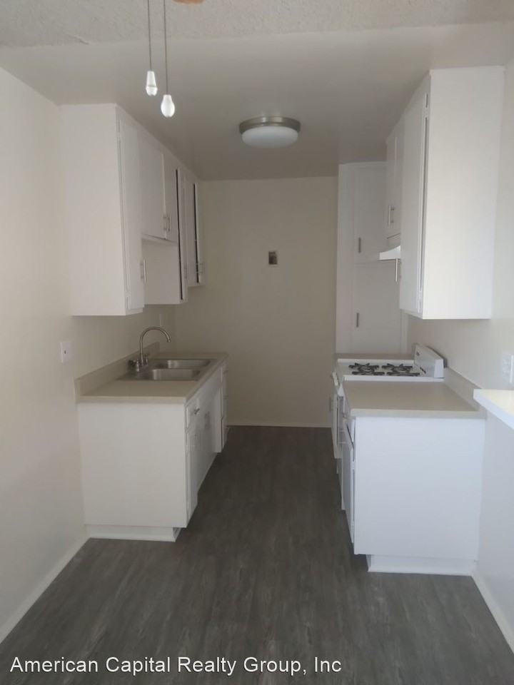 11026 Imperial Highway - Photo 2 of 12