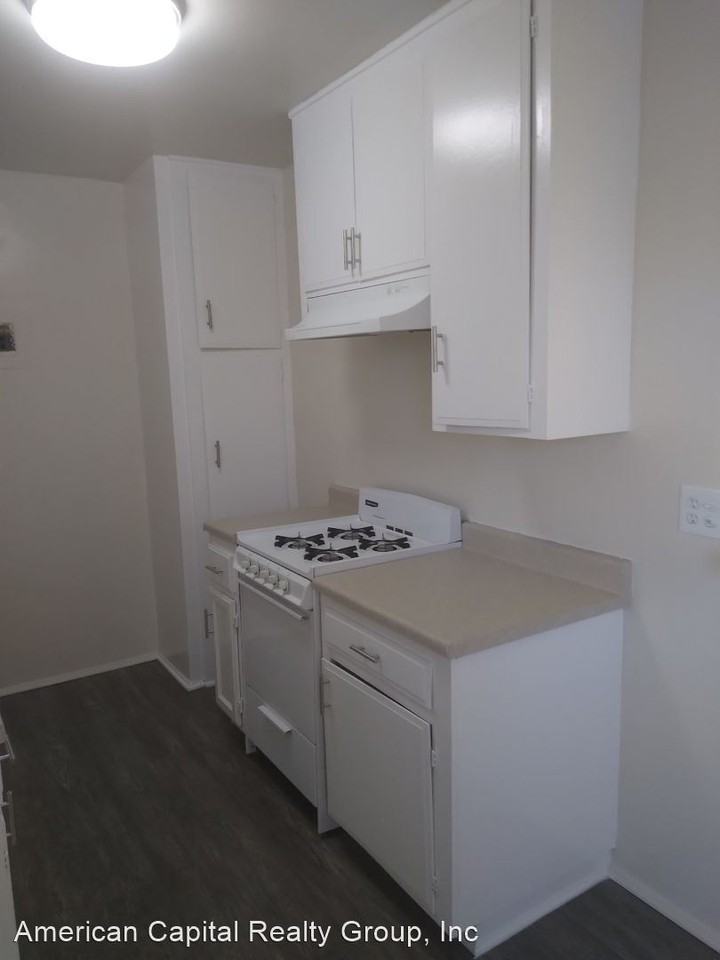 11026 Imperial Highway - Photo 3 of 12