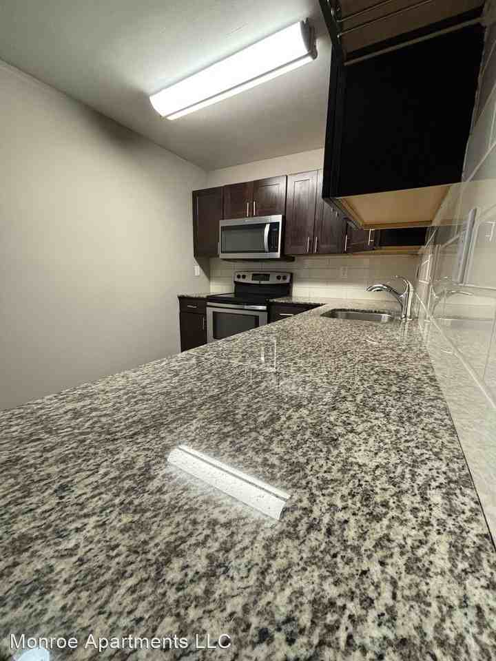 321 Monroe Street - Photo 3 of 28