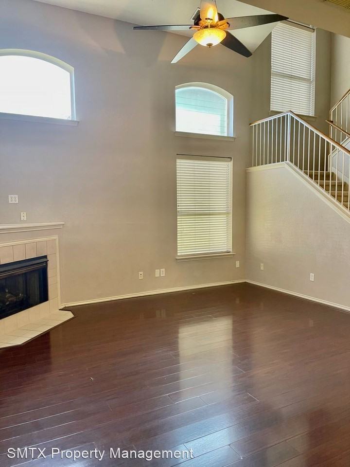 4682 Mather - Photo 2 of 20