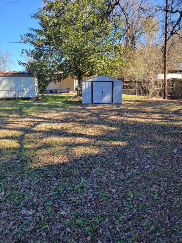 1121 Ola St - Photo 3 of 11