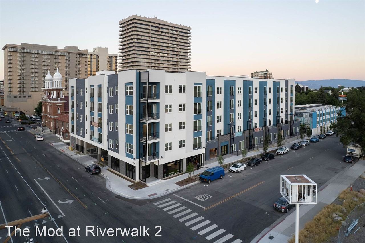 Luxury Apartments in the Riverwalk District - Photo 2 of 9