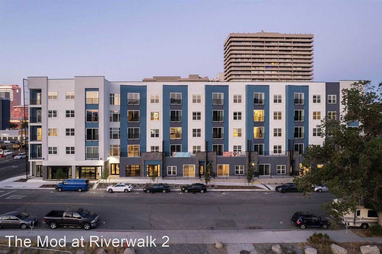 Luxury Apartments in the Riverwalk District - Photo 3 of 9