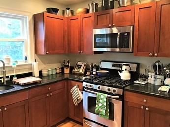 60 Magnolia AveUnit 2 #2 - Photo 2 of 17