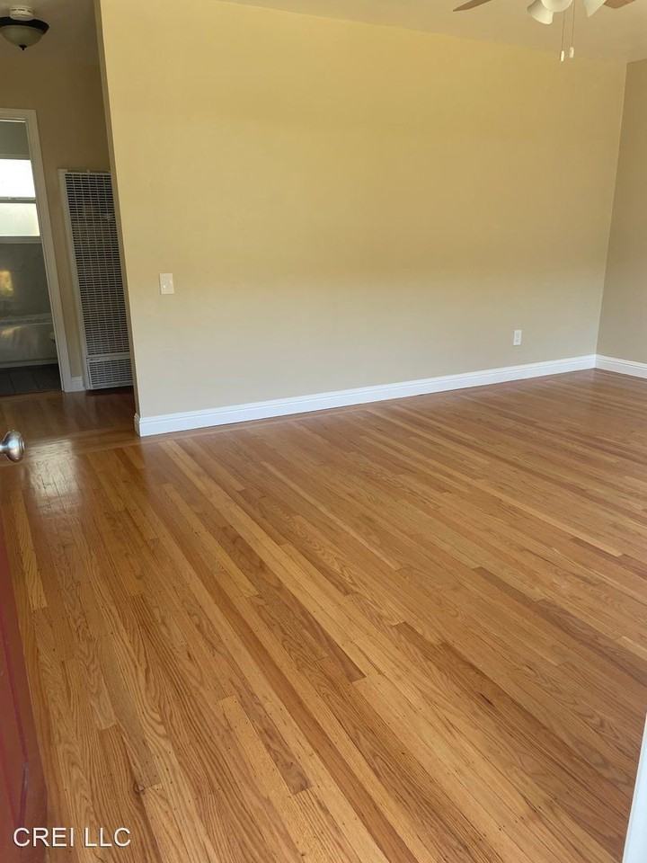 506-512 Redwood Avenue - Photo 2 of 13