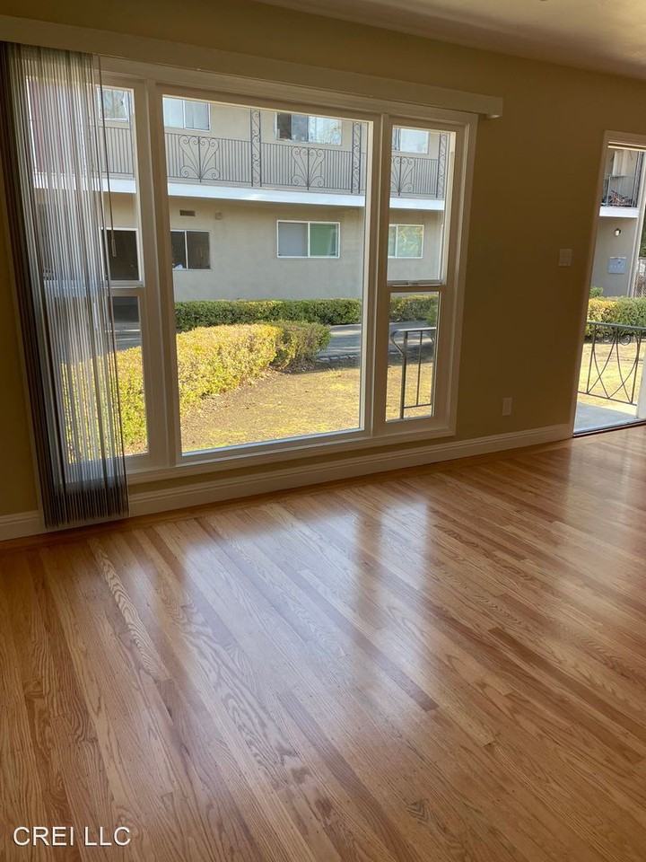 506-512 Redwood Avenue - Photo 3 of 13