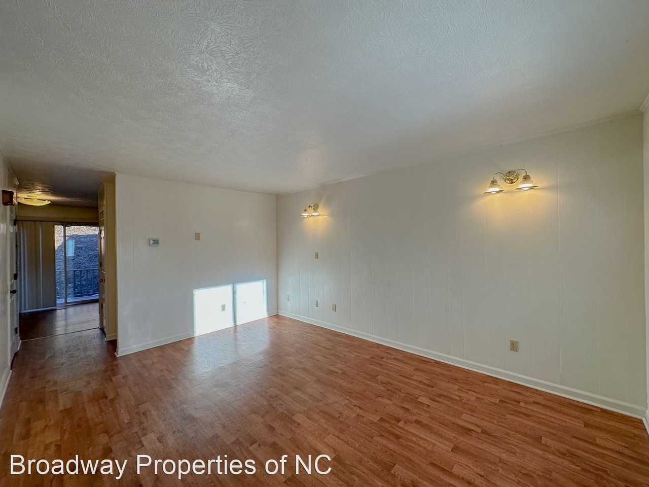 15 Woodstone Dr. Apartments 15 Woodstone Dr, Weaverville, NC 28787