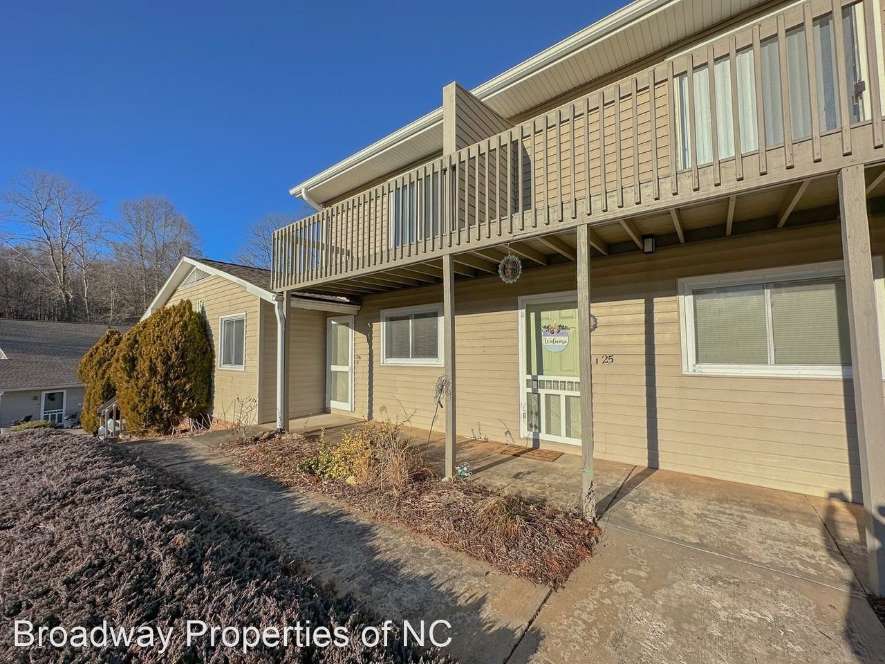 15 Woodstone Dr. - Photo 2 of 29