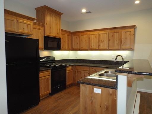 0853 - Valley Rock Village - Photo 3 of 14