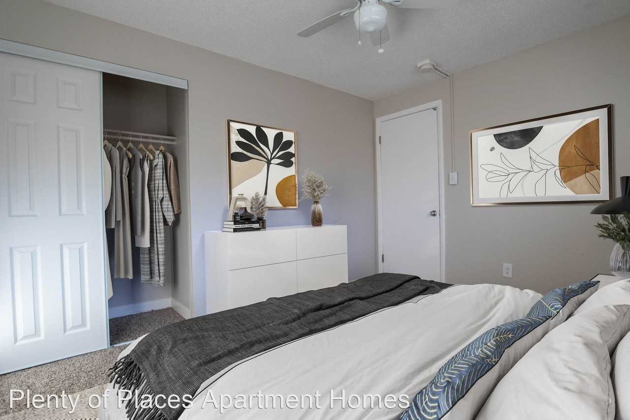 1627 Geneva Street - Photo 3 of 15