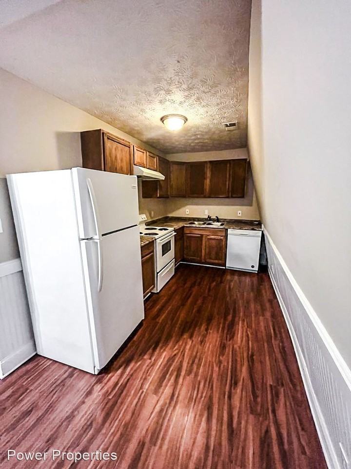 Rustwood Dr - Photo 2 of 9