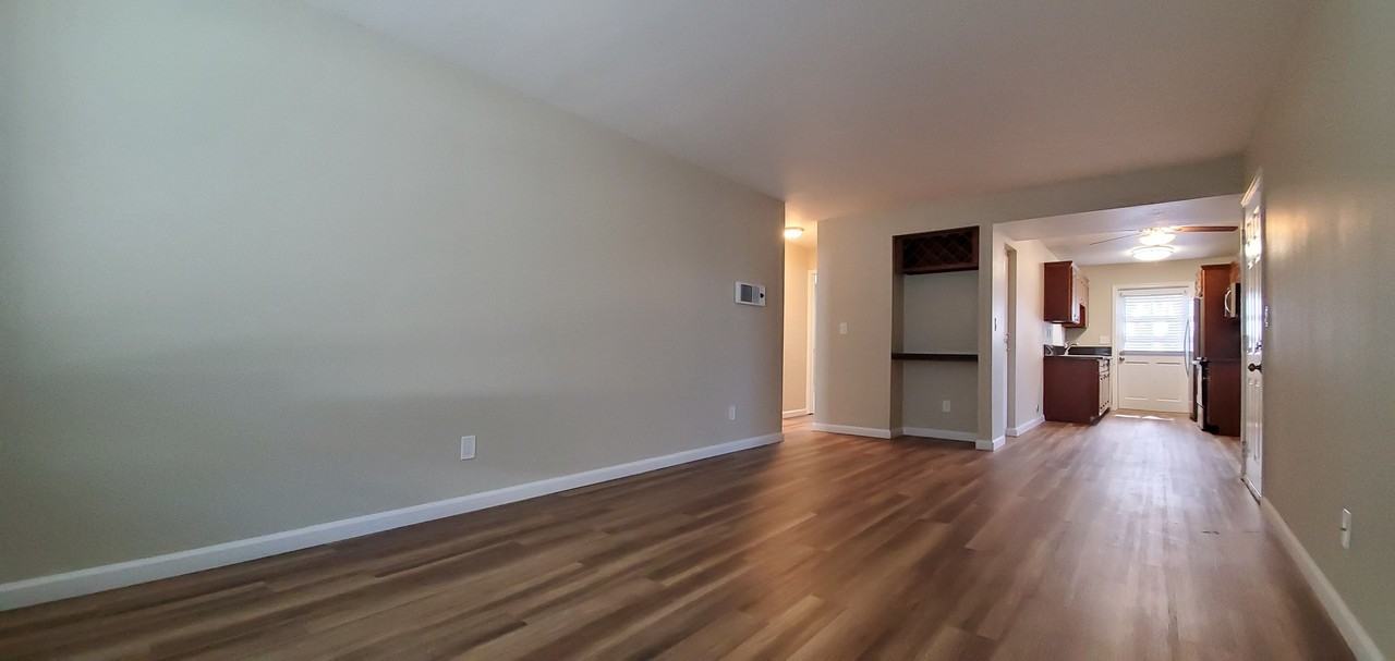 340 5th Ave - Photo 5 of 21