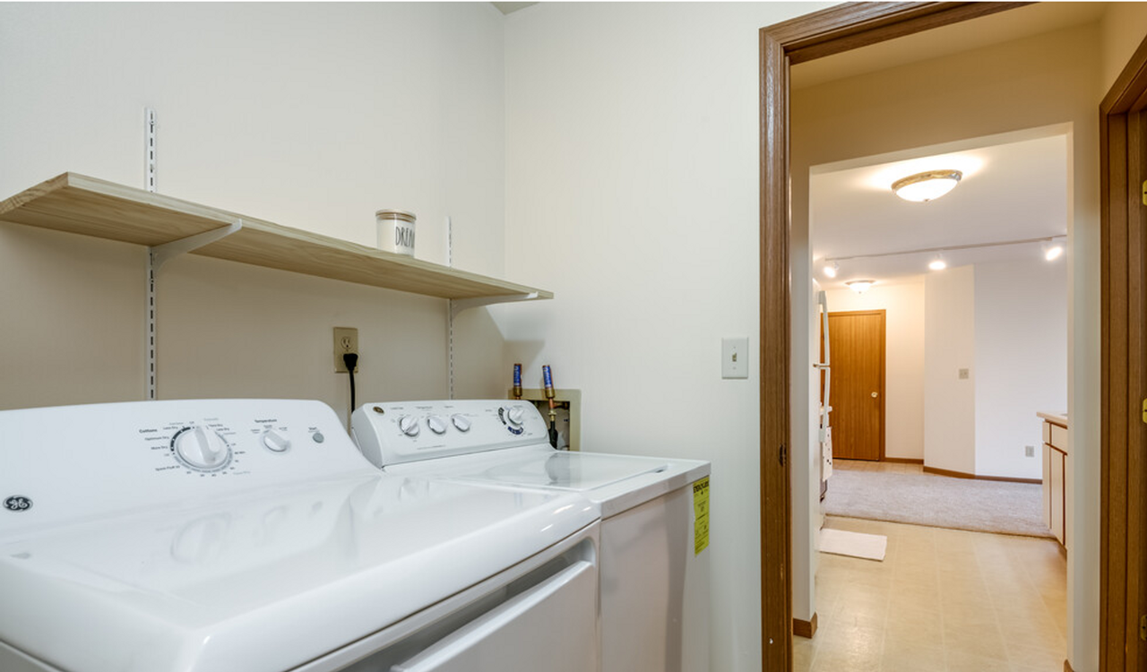 Shady Lane Apartments - Photo 6 of 11