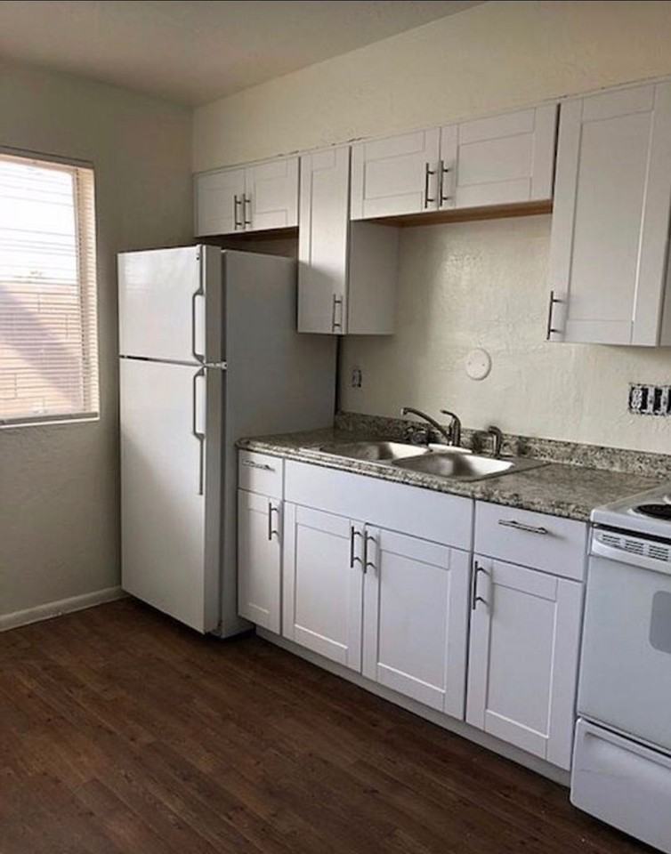 Welcome to Easy Living at 6019 West Alice Avenue, Glendale, AZ. Comfortable apartments. Convenient location. - Photo 3 of 3
