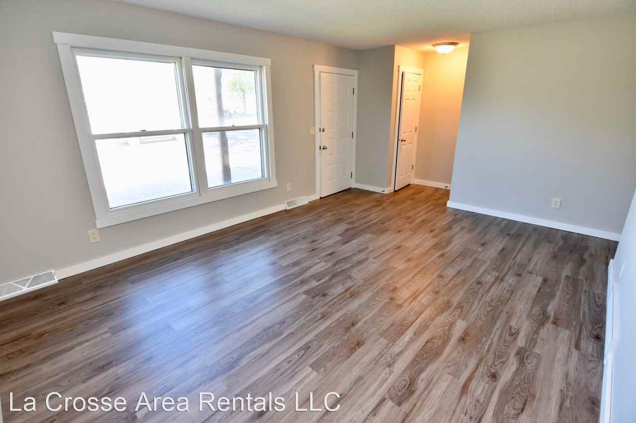 1008-1010 Monroe St - Photo 2 of 17