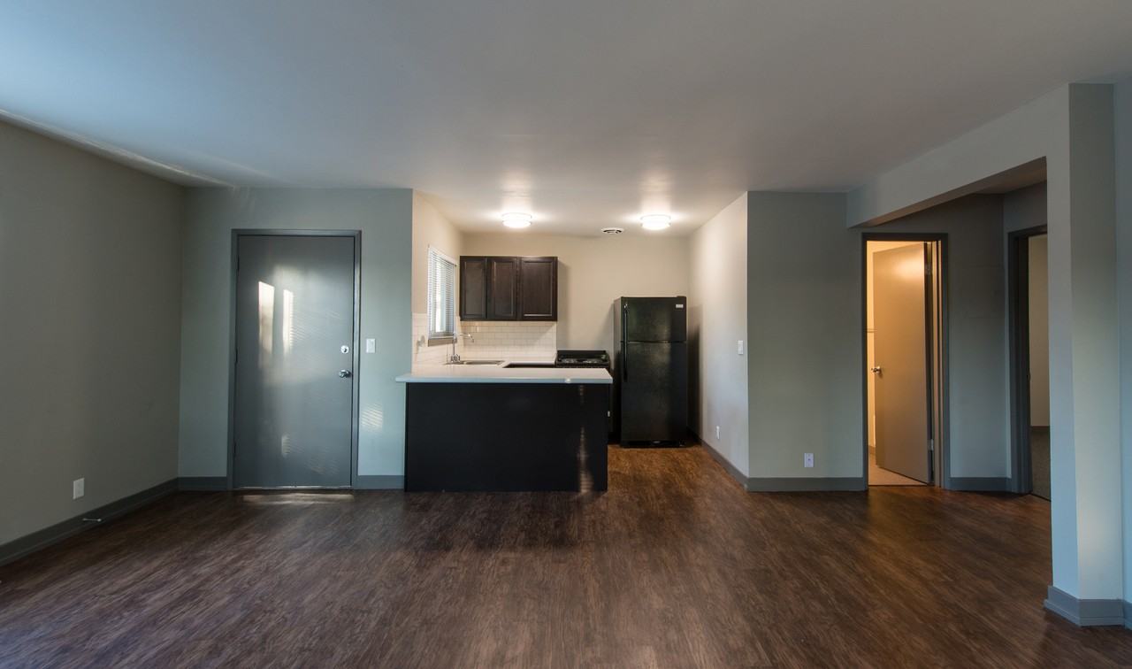 Park Cedar Apartments LLC - Photo 2 of 10