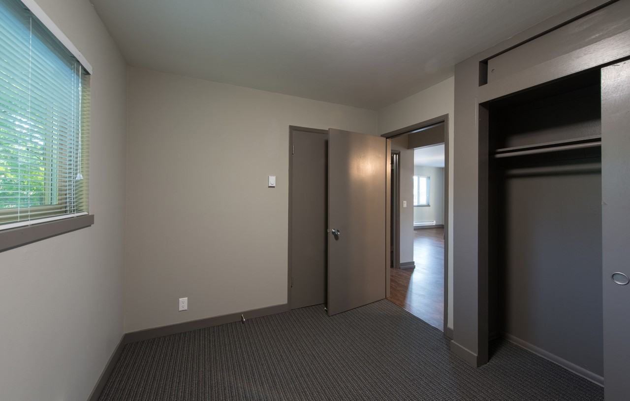 Park Cedar Apartments LLC - Photo 7 of 10