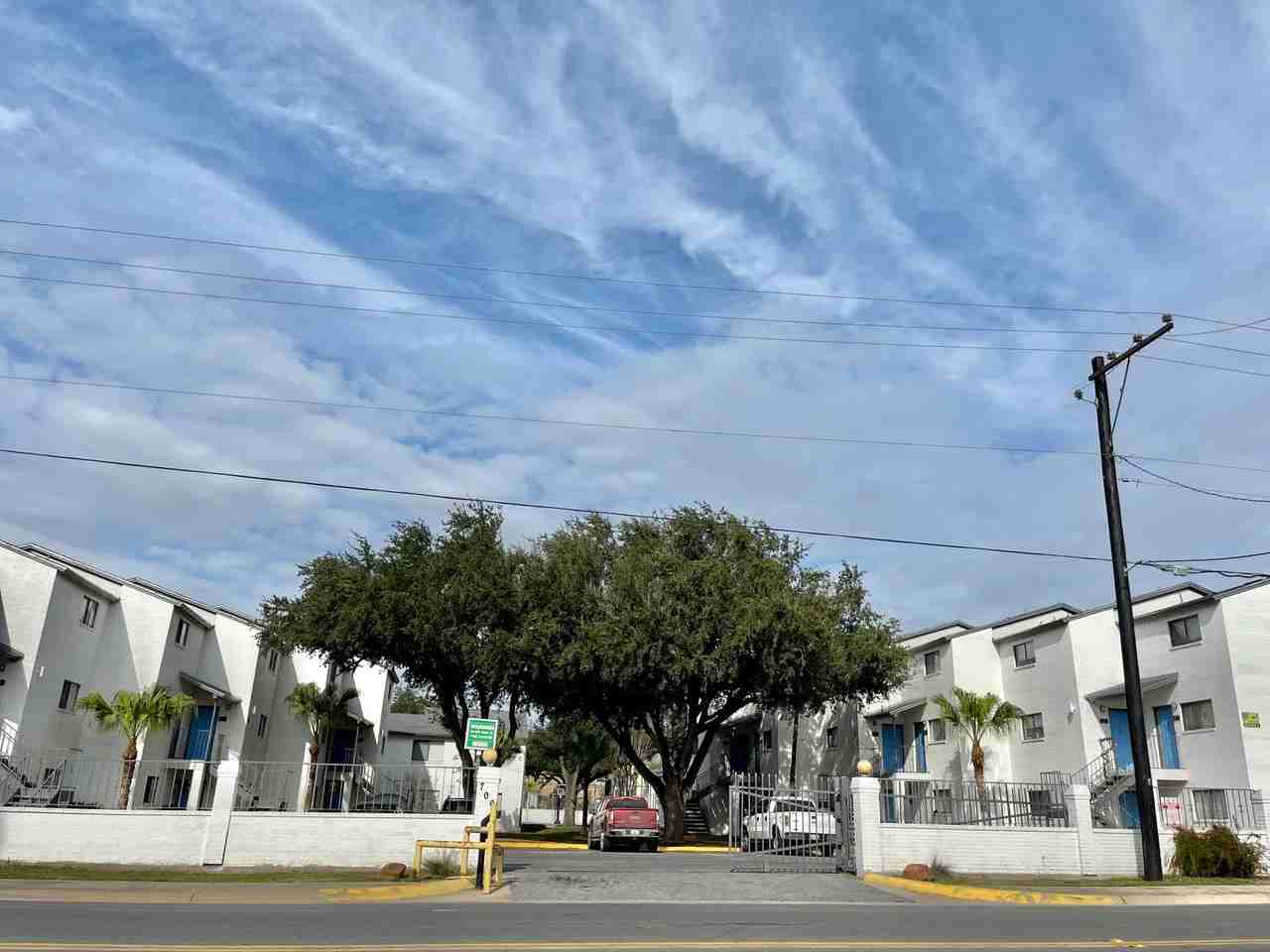 Plaza Royale - Photo 3 of 9