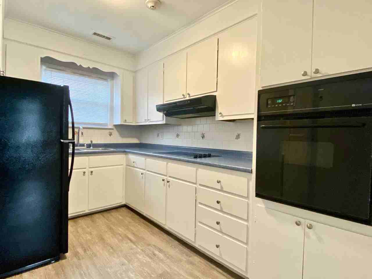 Oaklawn Ave - Photo 3 of 15