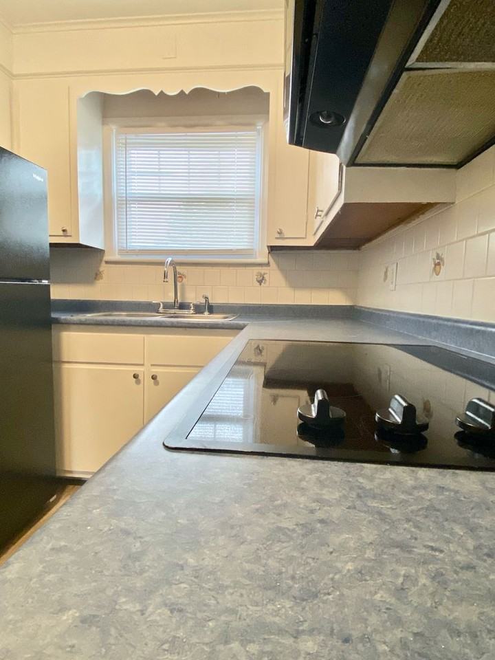 Oaklawn Ave - Photo 5 of 15