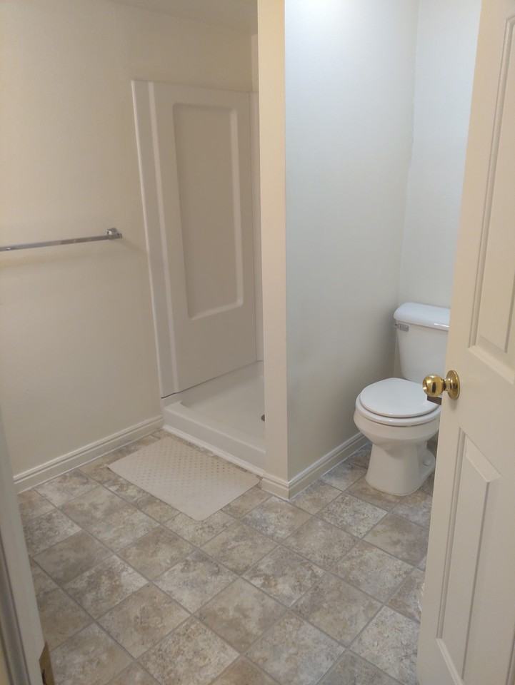 Male -Student  Housing Available - Photo 7 of 8