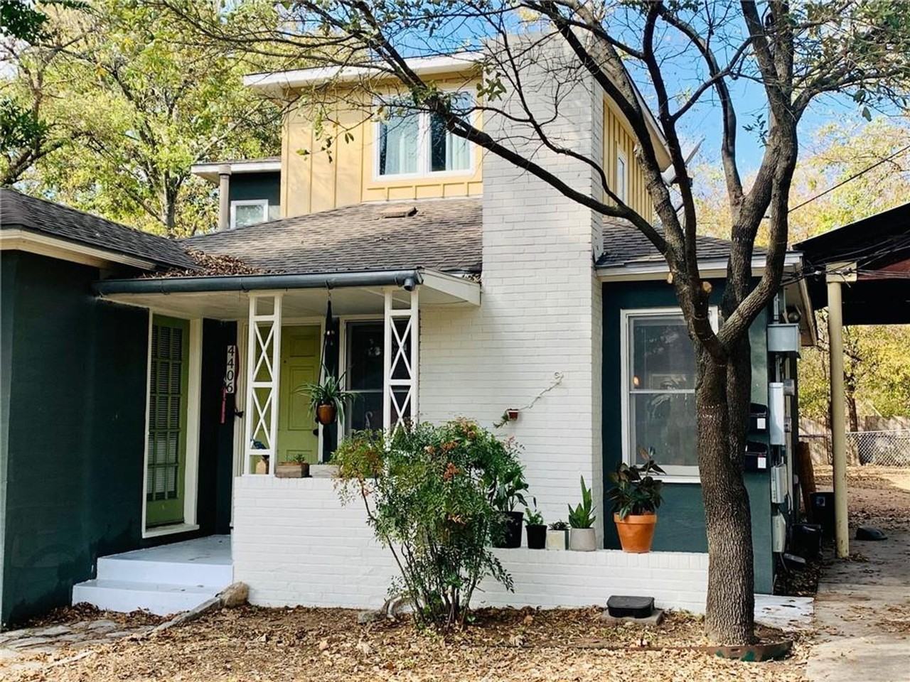 4406 Bennett Ave - Photo 3 of 32