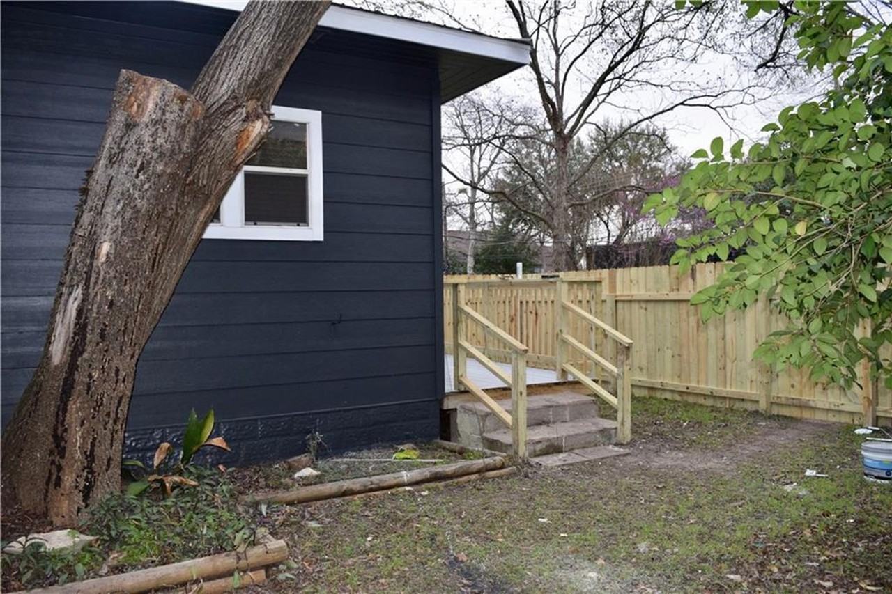 611 Nelray Boulevard - Photo 7 of 36